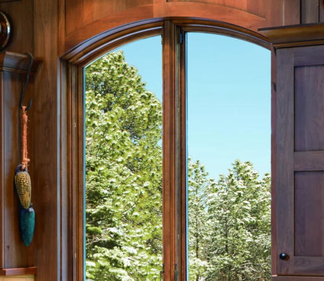 Crystal Lake Specialty Windows